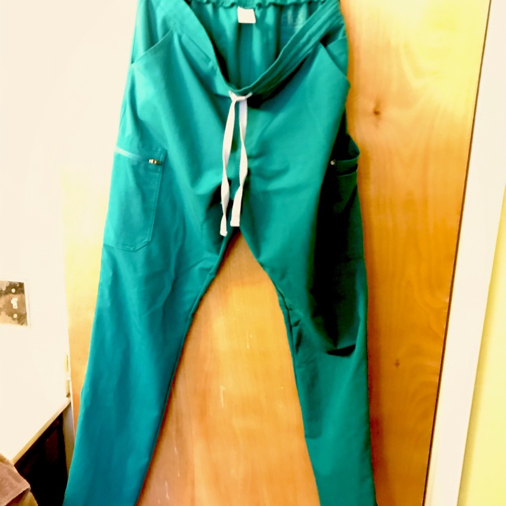 Figs hunter green medium tall Yola scrub pants